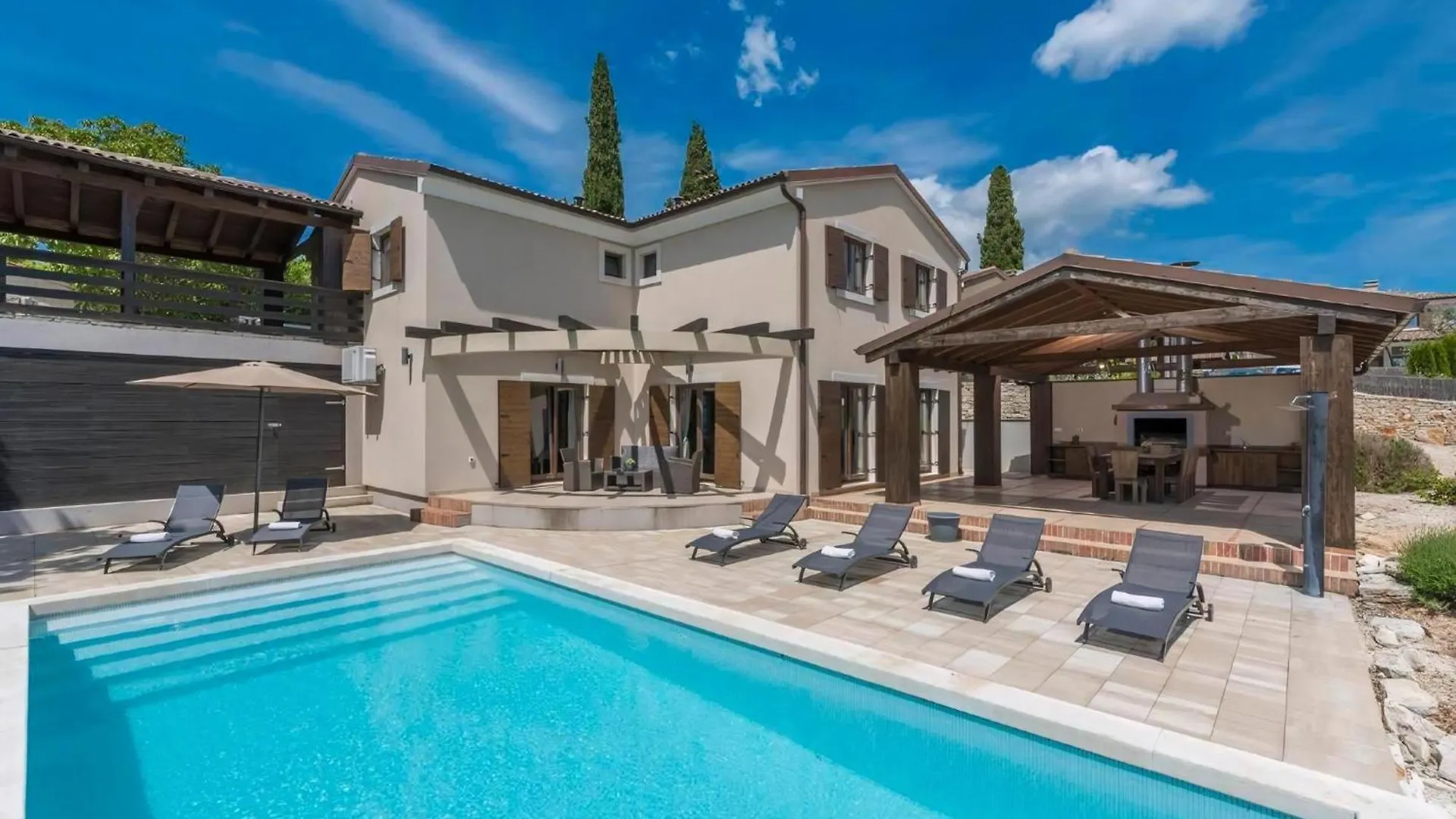 Villa Dali Jursici
